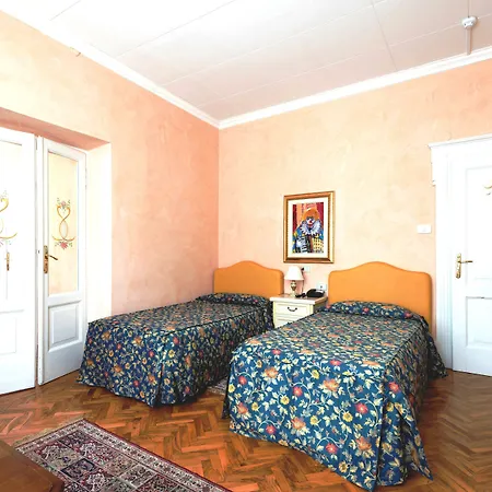 Maderno By Double Hospitality Hotel