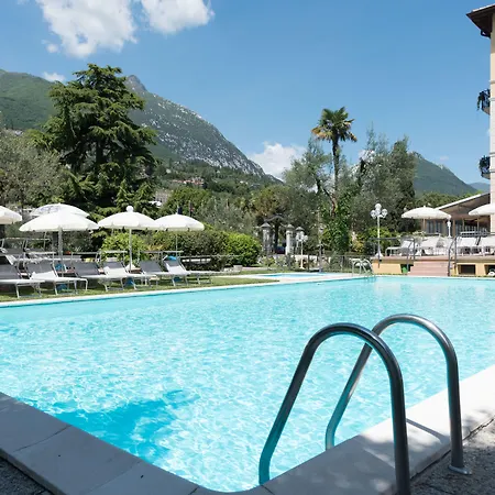 Maderno By Double Hospitality Hotel