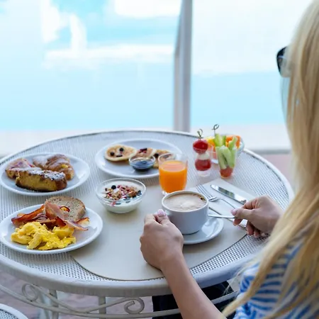 Maderno By Double Hospitality Otel