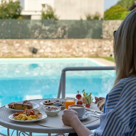 Otel Maderno By Double Hospitality