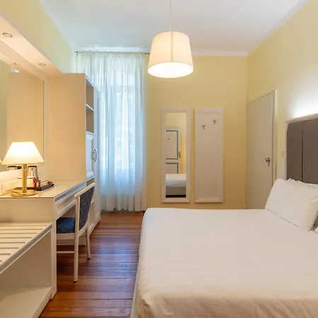 Maderno By Double Hospitality 4*