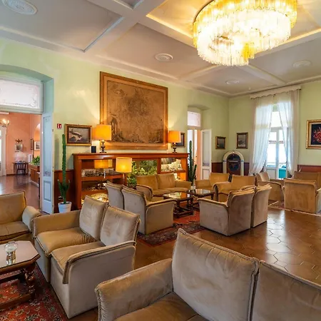 Otel Maderno By Double Hospitality