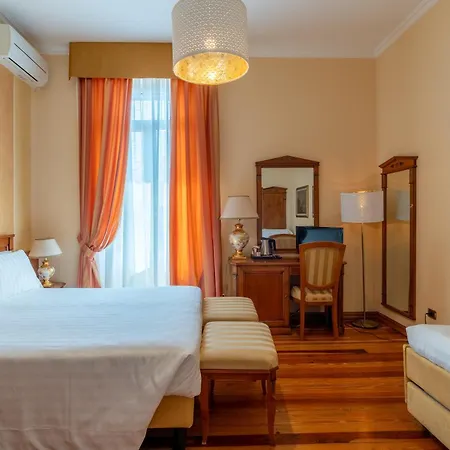 Maderno By Double Hospitality Otel 4*
