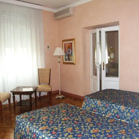 Maderno By Double Hospitality Hotel