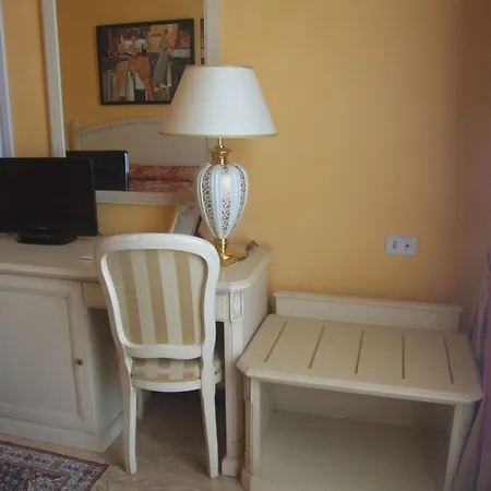 Otel Maderno 4*